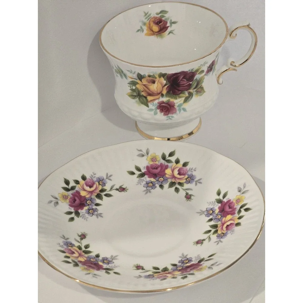 mismatched* cracked saucer* Elizabethan Bone China Floral Tea Cup & Saucer